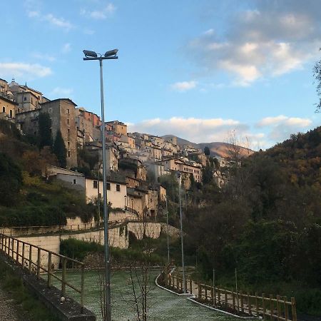 Casa Ai Piedi Della Riserva Naturale Pettorano sul Gizio エクステリア 写真