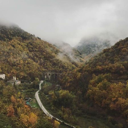Casa Ai Piedi Della Riserva Naturale Pettorano sul Gizio エクステリア 写真