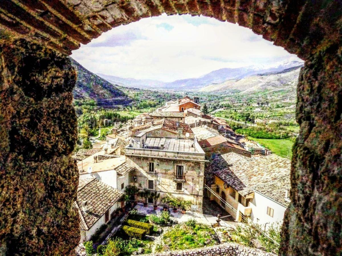 Casa Ai Piedi Della Riserva Naturale Pettorano sul Gizio エクステリア 写真